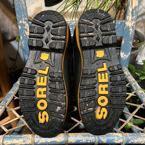 Sorel Boots - Picture 9 of 13